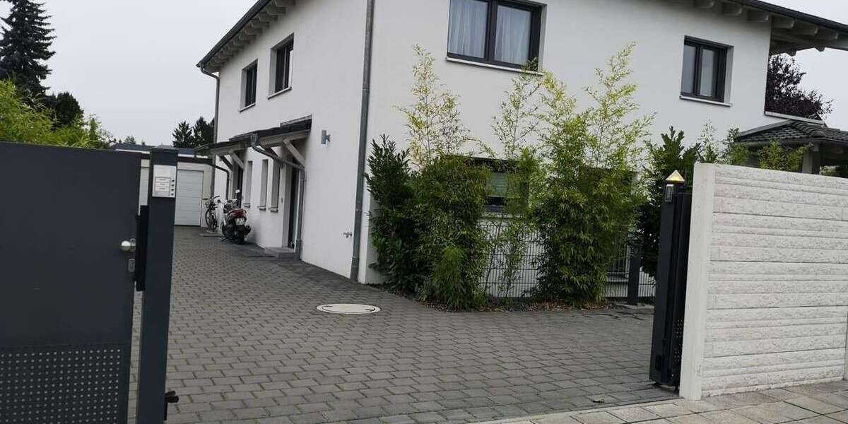 Haus zum Mieten in Nürnberg 2.850 € 204 m² 5 zimmer