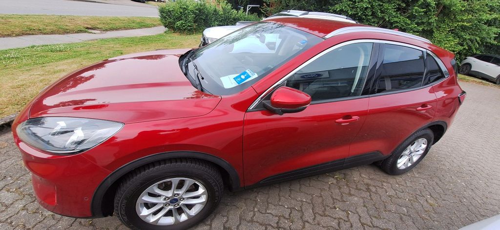 Ford Kuga 64.220 km 23.500 &euro; Niebüll 25899