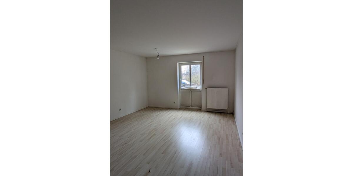 Erdgeschoßwohnung Erkner - 1 Zimmer, 33 m&sup2;, 350&euro; | Angebot:24951210