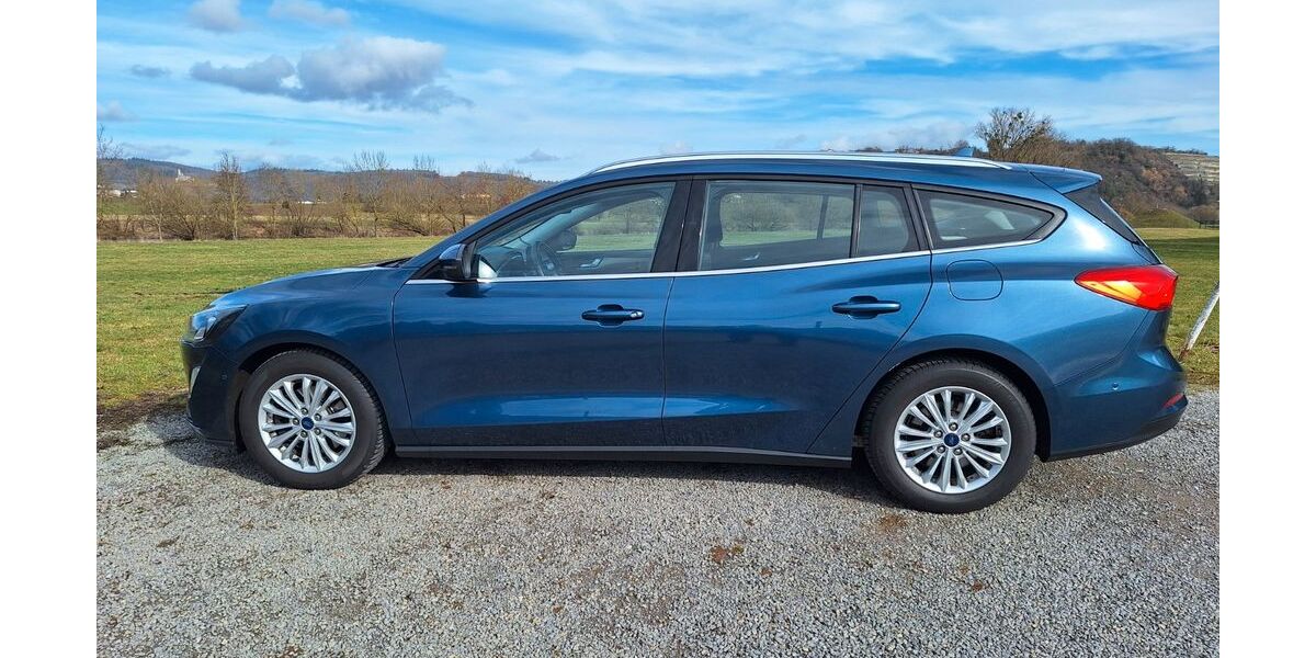 Ford Focus 95.000 km 12.000 &euro; Haßmersheim 74855
