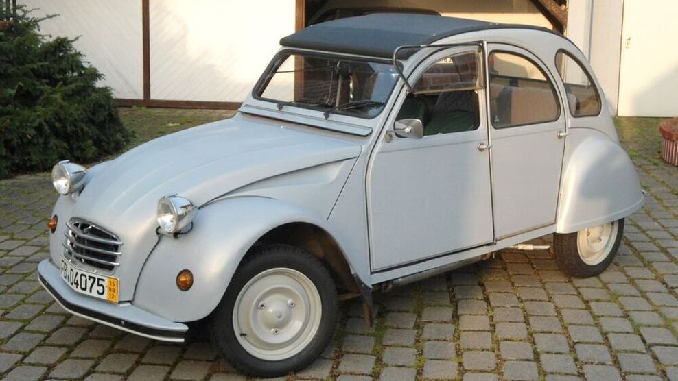 2 CV