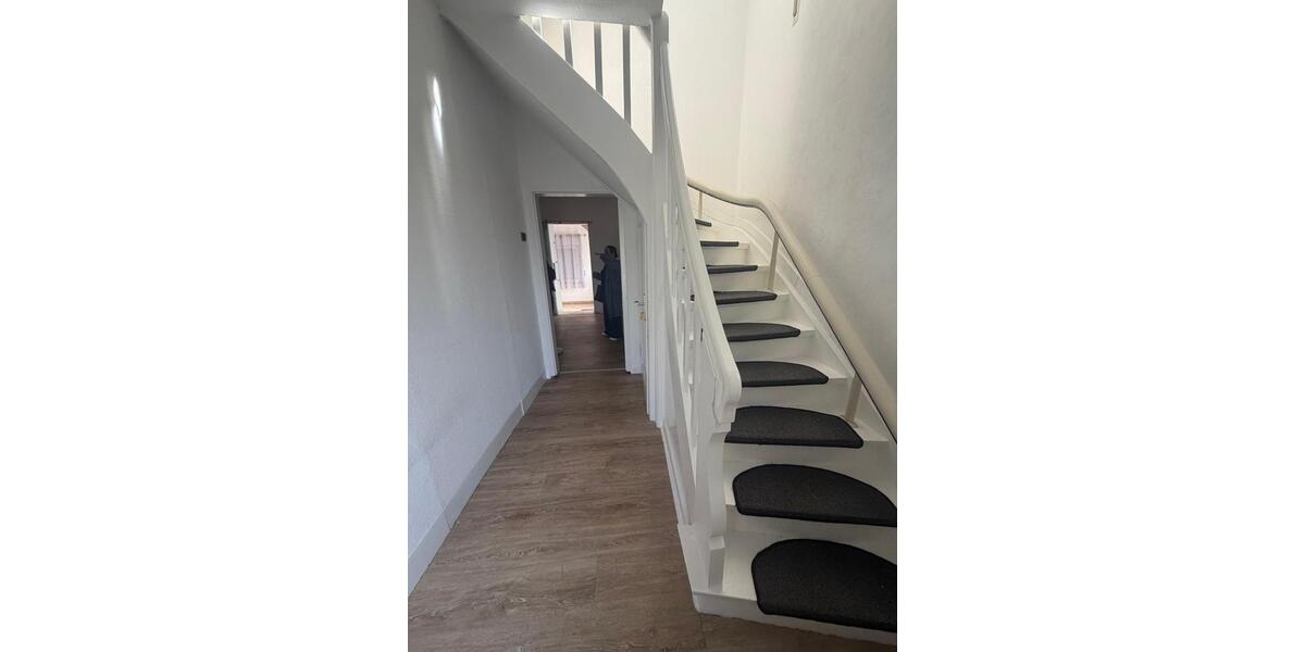 Reihenhaus Menden (Sauerland) Bösperde - 6 Zimmer, 130 m&sup2;, 1.590&euro; | Angebot:26391188