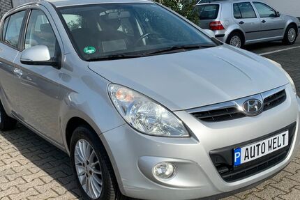 Hyundai i20 110.254 km 4.490 &euro; Hilden 40721