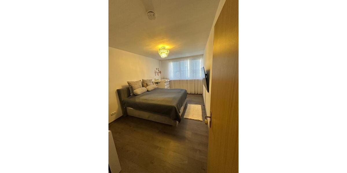 Etagenwohnung Roding - 3 Zimmer, 87 m&sup2;, 240.000&euro; | Angebot:27457413
