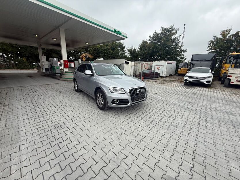 Audi Q5 219.782 km 9.999 € München 80933