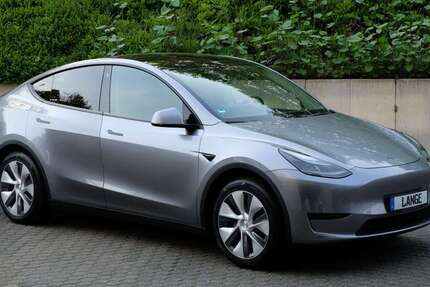 Tesla Model Y 46.528 km 41.980 &euro; Köln 50996