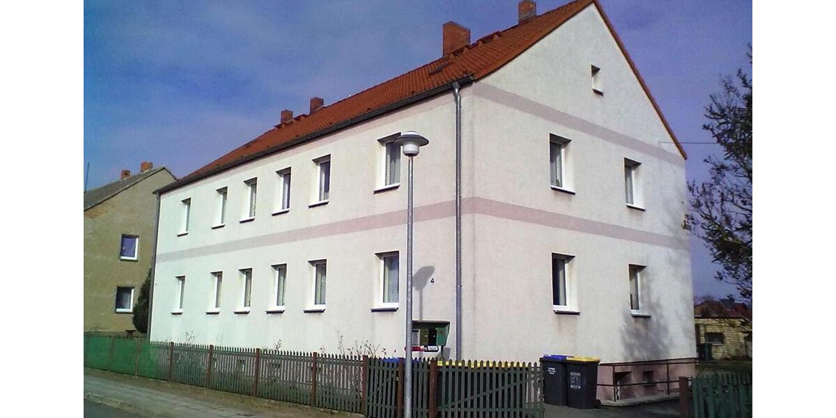 Etagenwohnung Artern - 3 Zimmer, 61 m&sup2;, 350&euro; | Angebot:25872428