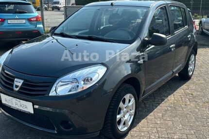 Dacia Sandero 98.000 km 3.490 &euro; Bremen 28199