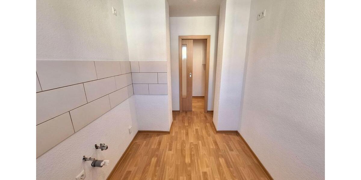 Etagenwohnung Reichenbach im Vogtland - 2 Zimmer, 50 m&sup2;, 256&euro; | Angebot:26676996
