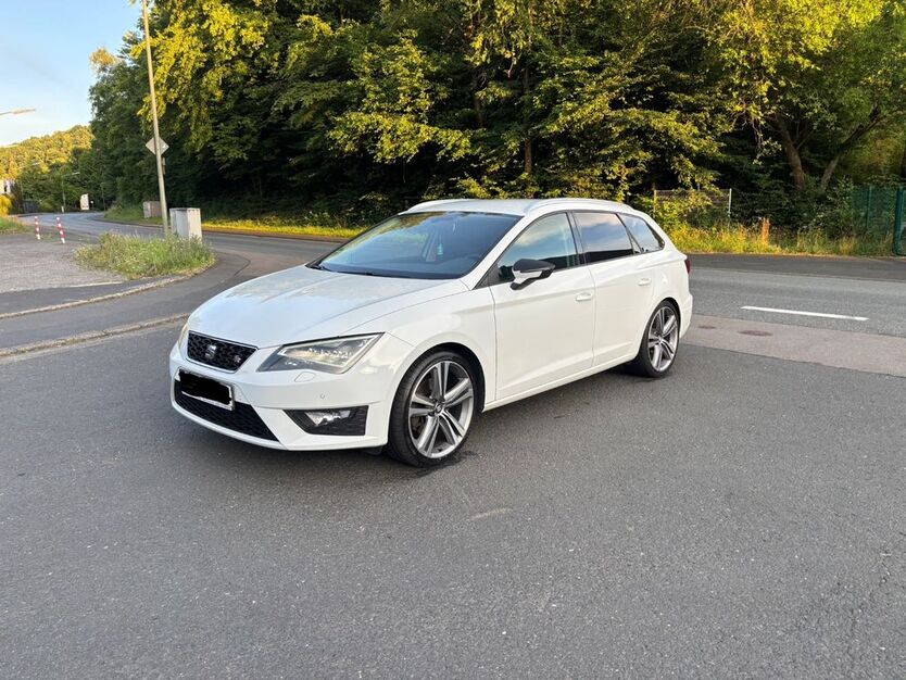 Seat Leon 209.000 km 10.850 € Siegen 57080
