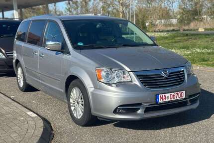 Lancia Voyager