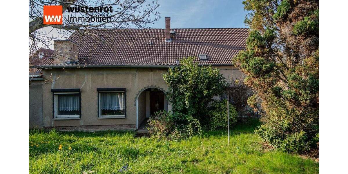 Wohnhaus mit Einliegerwohnung, großem Grundstück nahe Zwenkauer See 8 zimmer