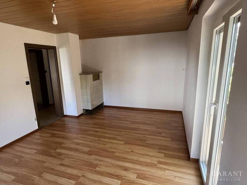 Ihr neues Zuhause erwartet Sie - Dreifamilienhaus mit viel Platz und Gestaltungsspielraum!