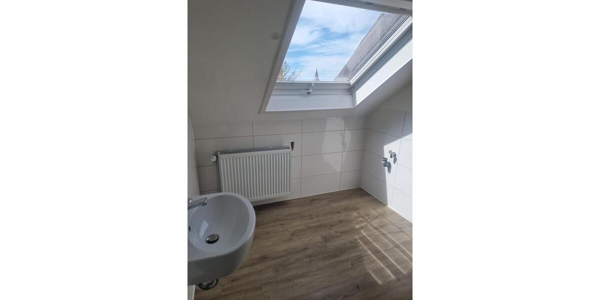 Dachgeschoßwohnung Rüthen - 3 Zimmer, 85 m&sup2;, 650&euro; | Angebot:26383016