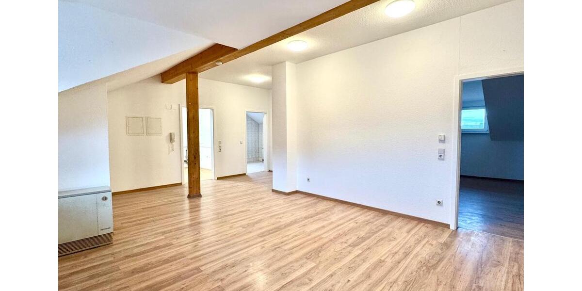 Dachgeschoßwohnung Ubstadt-Weiher Weiher - 2 Zimmer, 62 m&sup2;, 730&euro; | Angebot:25957110