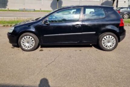 VW Golf 160.000 km 2.800 &euro; Tettnang 88069