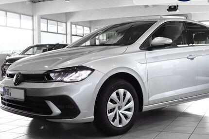 VW Polo 1.999 km 21.990 € Bremerhaven 27576