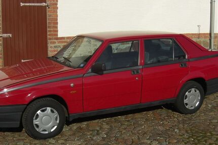 Alfa Romeo 75 202.000 km 5.700 &euro; Leipzig 04275