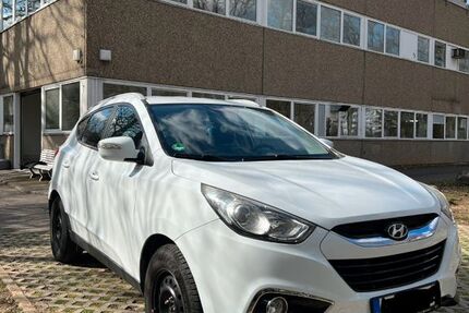 Hyundai ix35 180.000 km 7.100 &euro; Wiesbaden 65203