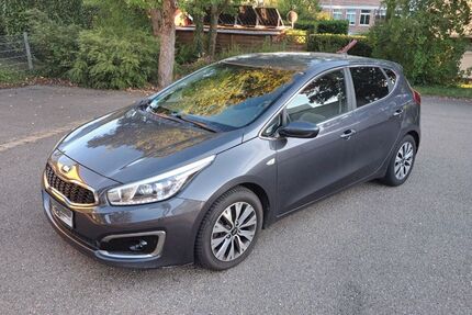 Kia ceed / Ceed 113.000 km 10.449 &euro; Leinfelden-Echterdingen 70771