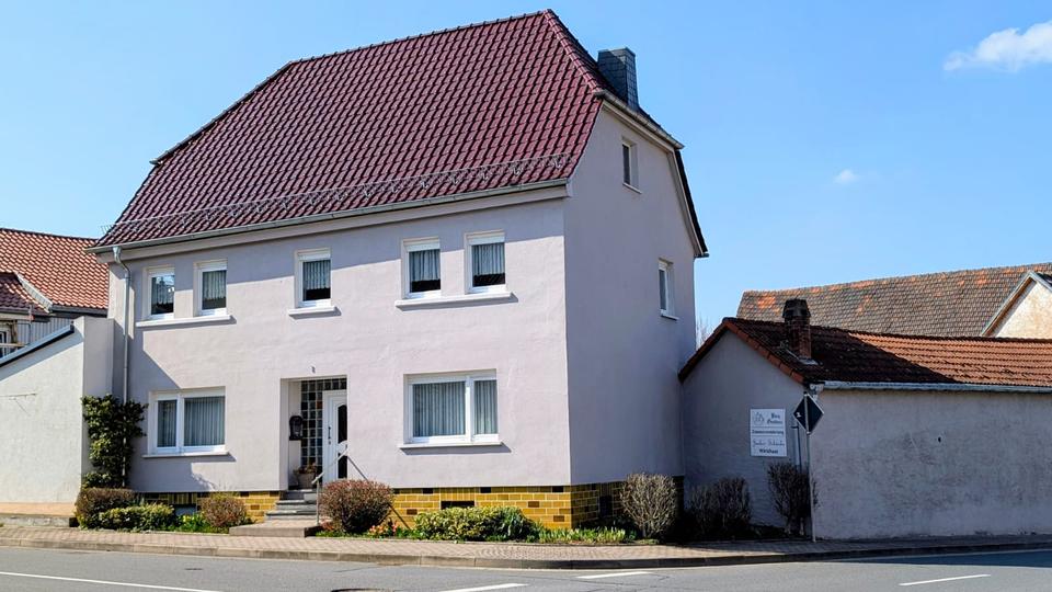 Einfamilienhaus Sondershausen - 8 Zimmer, 201 m&sup2;, 1.200&euro; | Angebot:26147519