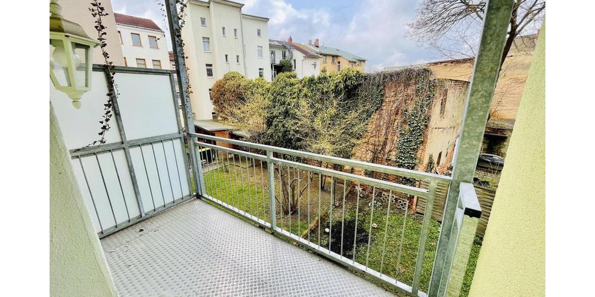 Familien willkommen! 4 R.-Wohnung mit West-Balkon, Wanne, Dusche und Hausgarten in Gera-Debschwitz! - Etagenwohnung Gera Debschwitz | Angebot:26876557