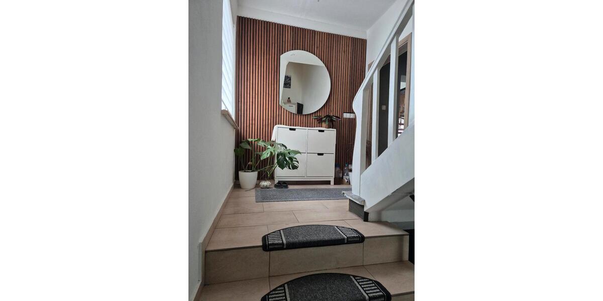 Bezugsfertiges 3 Familiehaus in guter Lage mit großem Grundstück 6 zimmer