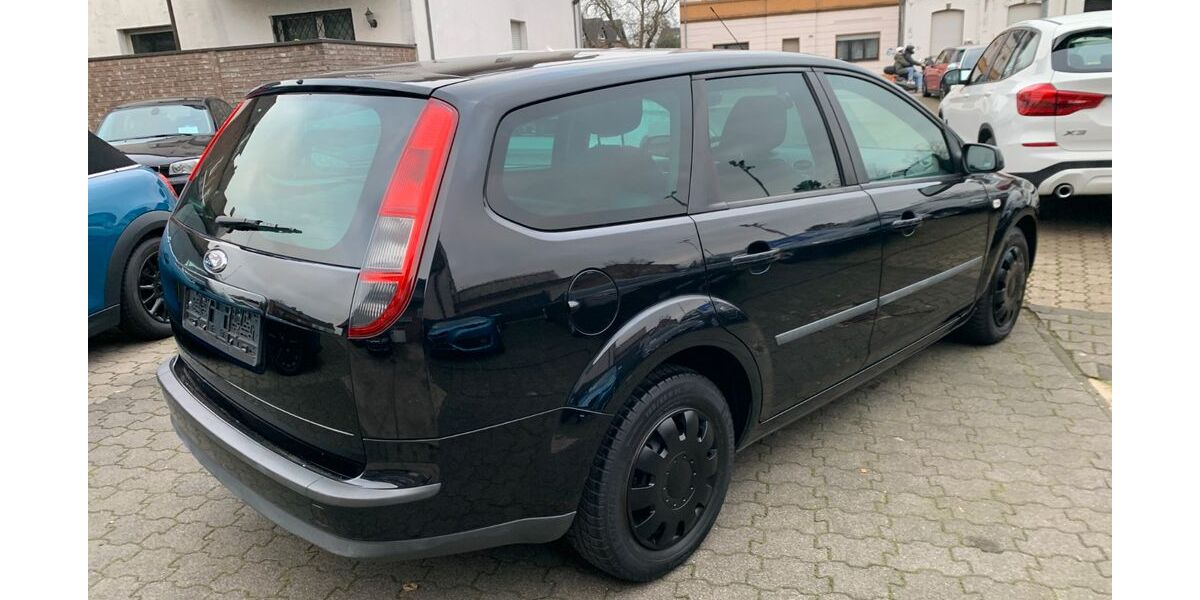 Ford Focus 202.000 km 2.750 &euro; Moers 47443