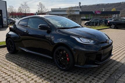 Toyota Yaris 13.000 km 46.750 &euro; Bückeburg 31675