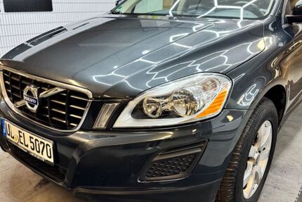 Volvo XC60 192.300 km 9.400 € Ulm 89073
