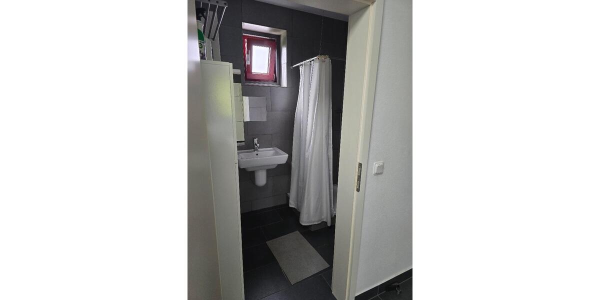 Etagenwohnung Saarbrücken West - 1 Zimmer, 43 m&sup2;, 650&euro; | Angebot:26047348