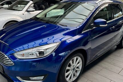 Ford Focus 109.000 km 10.900 &euro; Detmold 32758