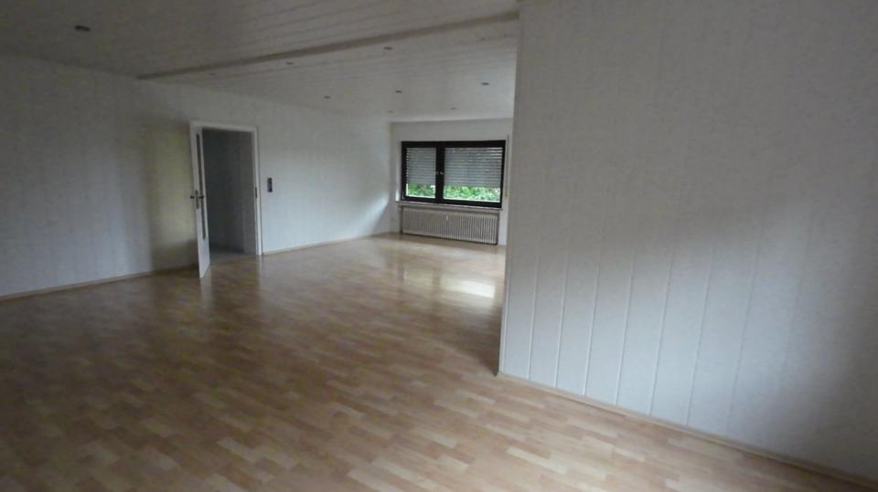 Erdgeschoßwohnung Frankenberg (Eder) - 4 Zimmer, 125 m&sup2;, 999&euro; | Angebot:26410135