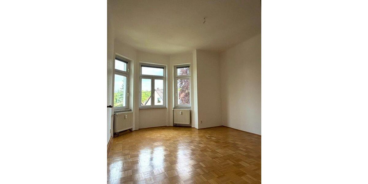 Etagenwohnung Eisenach - 3 Zimmer, 101 m&sup2;, 915&euro; | Angebot:26534036