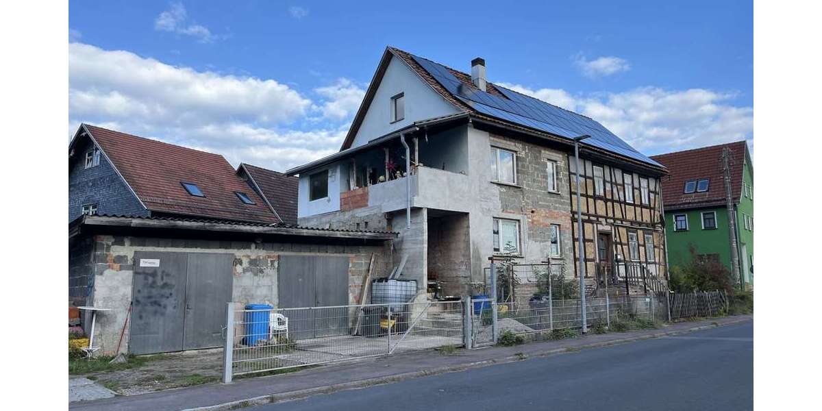 Einfamilienhaus Hildburghausen - 10 Zimmer, 250 m&sup2;, 175.000&euro; | Angebot:26196935
