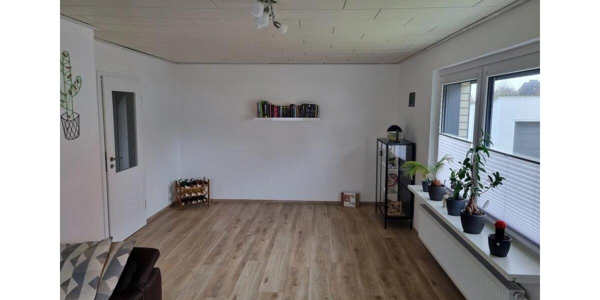 Einfamilienhaus Gronau (Leine) - 7 Zimmer, 145 m&sup2;, 379.000&euro; | Angebot:26638324