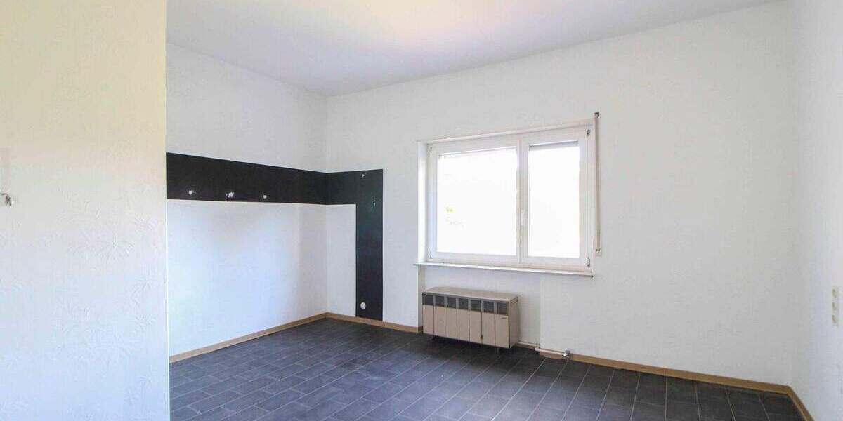Mehrfamilienhaus, Wohnhaus Stuttgart Botnang - 9 Zimmer, 204 m&sup2;, 1.200.000&euro; | Angebot:25472277