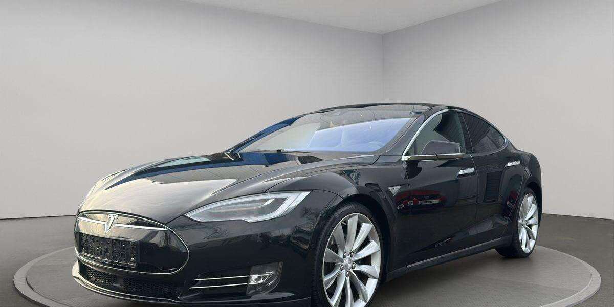 Tesla Model S 97.650 km 23.480 &euro; Diepholz 49356