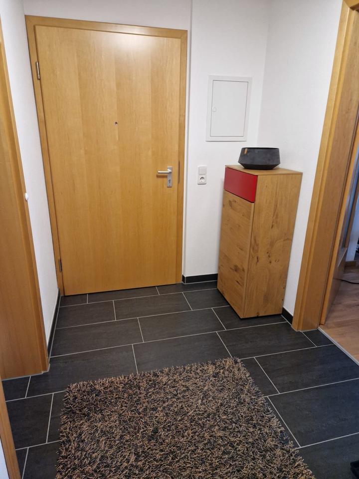 2-Zimmer EG-Wohnung mit überdachter Terrasse - zentrumsnah