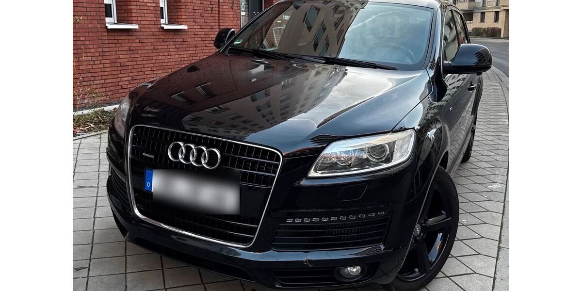 Audi Q7 235.000 km 11.500 &euro; Obertshausen 63719