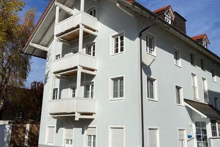 Ab sofort: Moderne 3-Zimmer-Wohnung mit Balkon in zentraler Lage zimmer