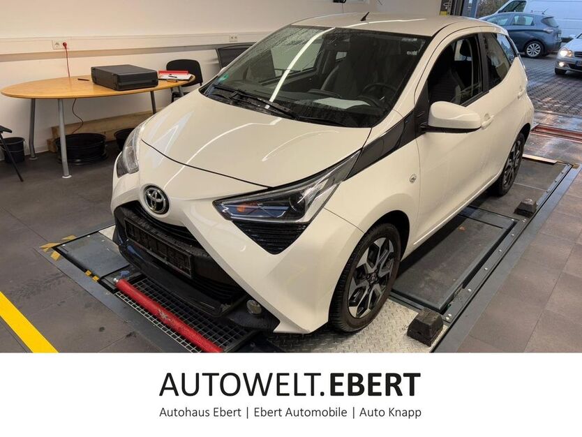 Toyota Aygo (X) 49.000 km 12.690 € Bensheim 64625