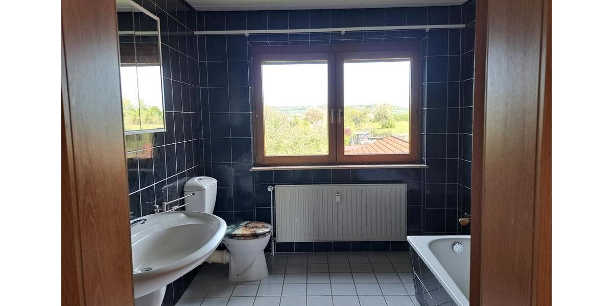 Dachgeschoßwohnung Gersheim - 3 Zimmer, 110 m&sup2;, 760&euro; | Angebot:26037736