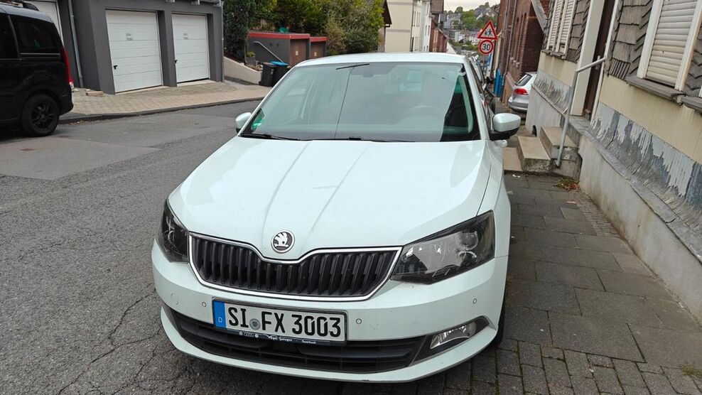 Skoda Fabia 228.296 km 7.099 € Siegen 57074