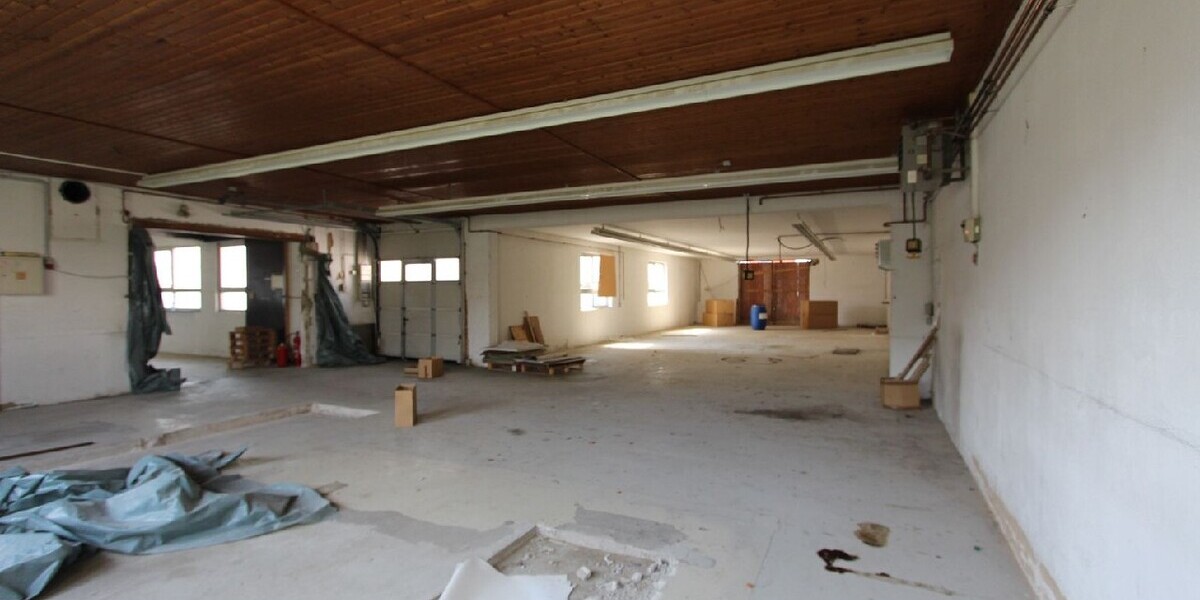 albero:) Gewerbe- und Wohnimmobilie mit Potenzial  Produktionshalle mit Büro + Zweifamilienhaus 8 zimmer