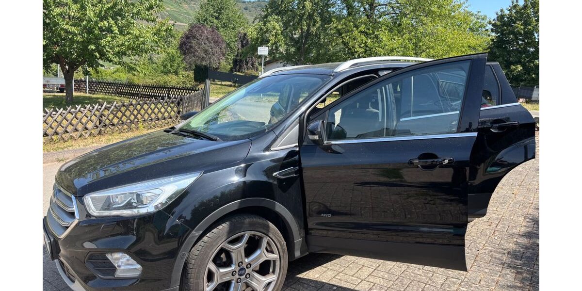 Ford Kuga 138.000 km 11.999 &euro; Bernkastel-Kues 54470