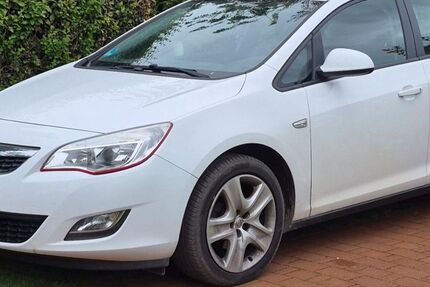 Opel Astra 210.400 km 2.350 &euro; Magdeburg 39114