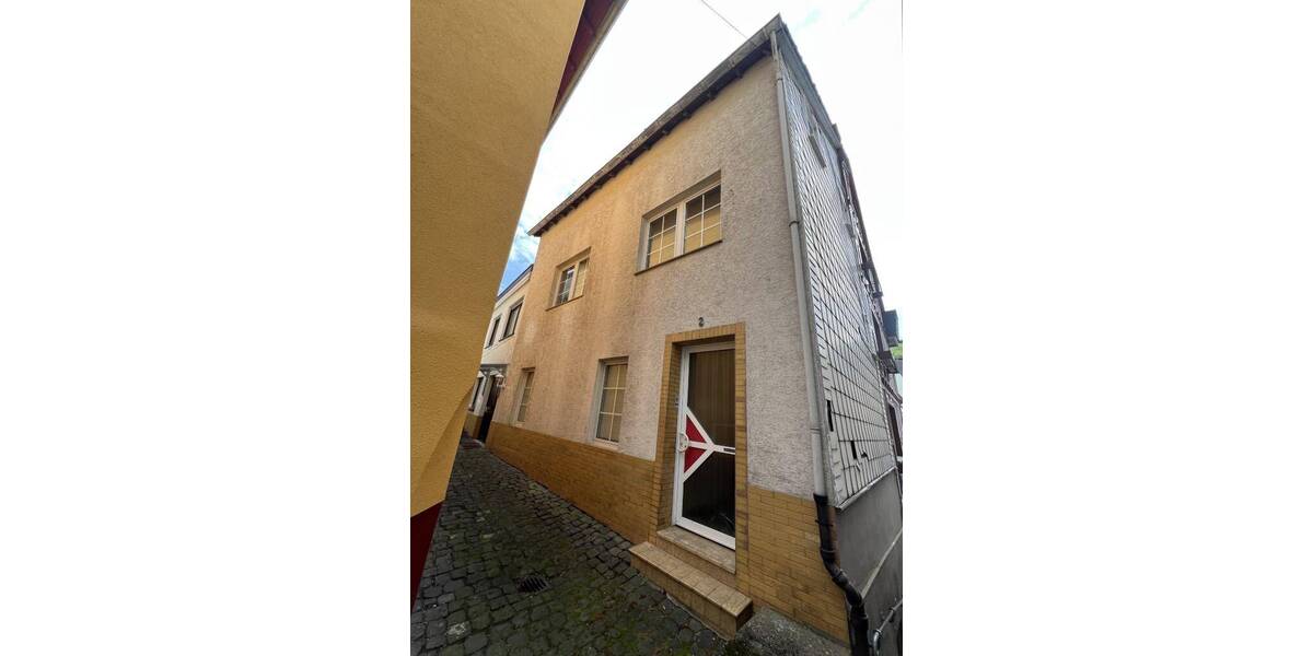 Einfamilienhaus Cochem - 5 Zimmer, 95 m&sup2;, 95.000&euro; | Angebot:23977304