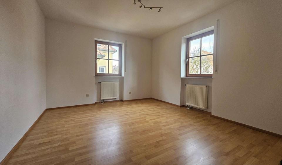 Etagenwohnung Wassertrüdingen - 3 Zimmer, 88 m&sup2;, 670&euro; | Angebot:26286489