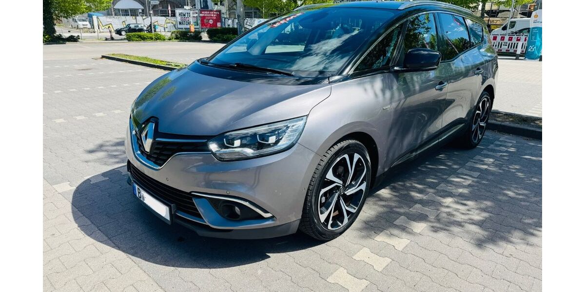 Renault Scenic 268.000 km 8.200 &euro; Berlin 10717